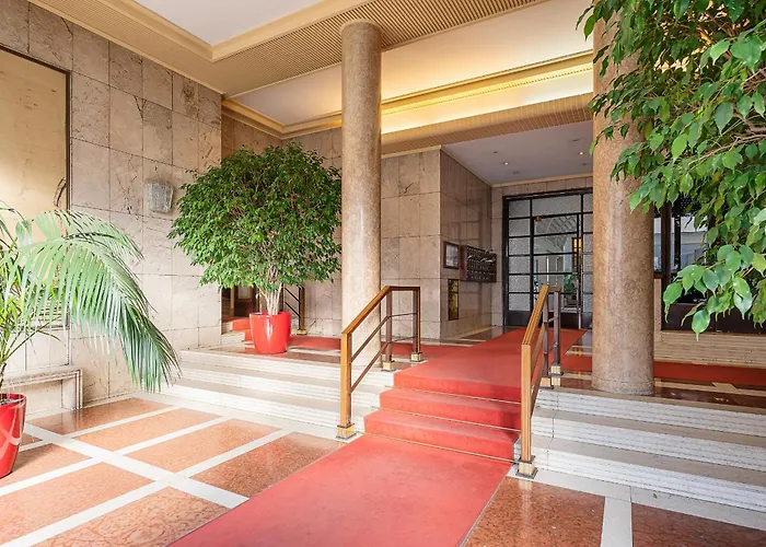 Classbnb - Bright Apartment Near The City Center